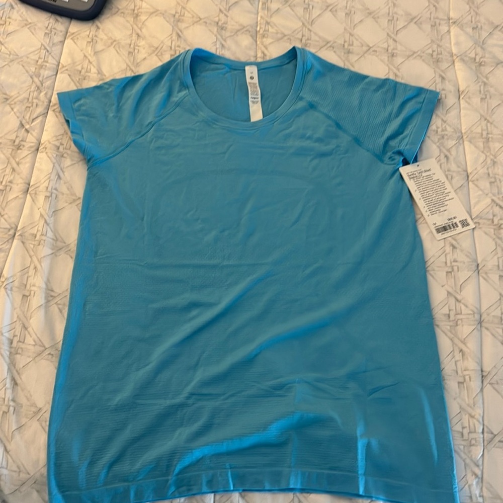 Lululemon Swiftly Tech Short Sleeve 2.0